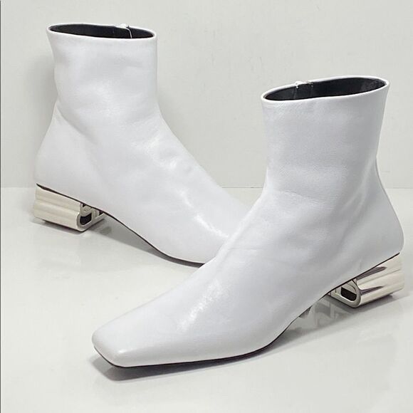 Balenciaga White Typo BB Heel Leather Ankle Boots size 39 - Picture 9 of 15